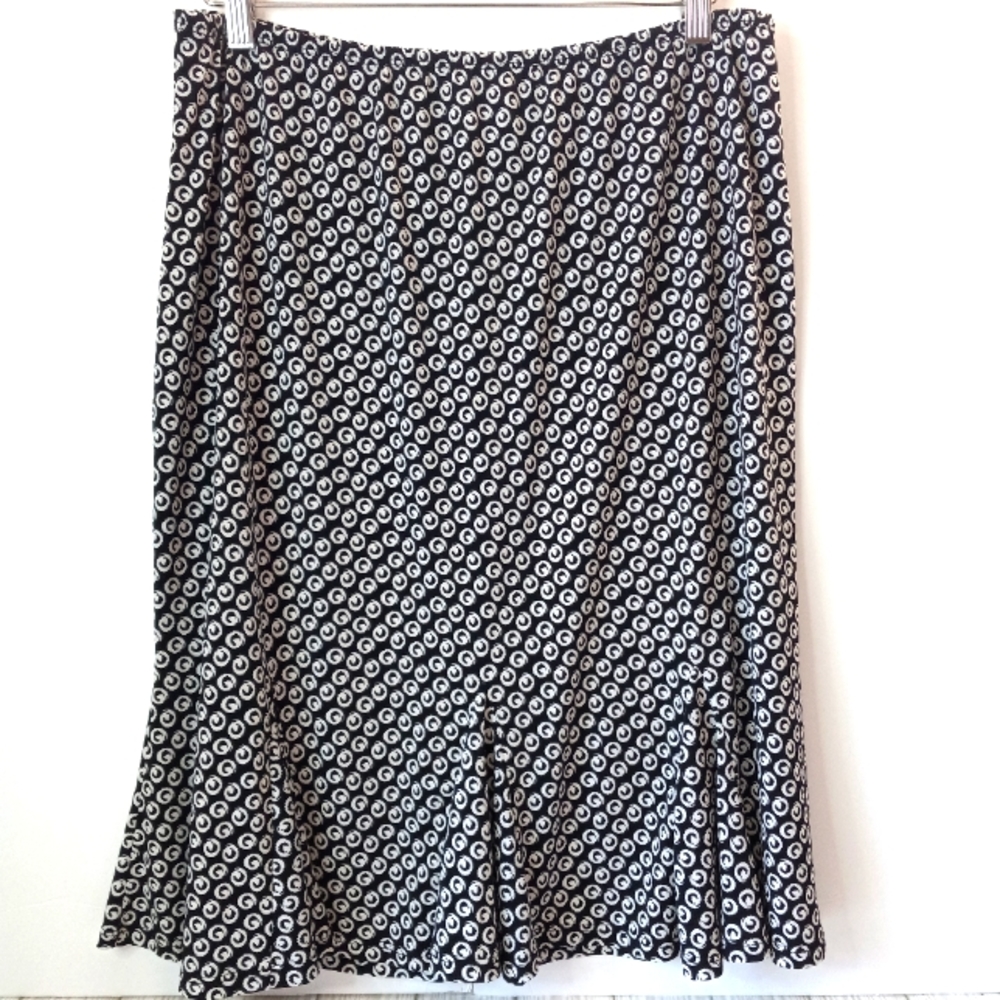 Dress Barn Jersey Stretch Pleated Skirt